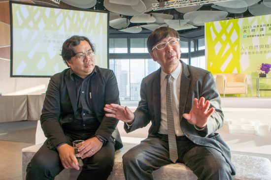 Toyo Ito and translator, Professor Sotetsu Sha of Asia University and Atelier SHARE conducting an intimate Q and A session during the press conference held in Taipei New Horizon. (Photo by Mignon O’Young)