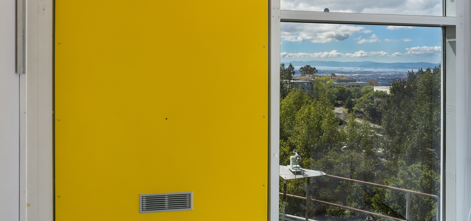 An interior view of the AirFlow Panel installation at the Advanced Facades Test Facility at the Lawrence Berkeley National Laboratory in Berkeley, California. (Image courtesy Architectural Applications)