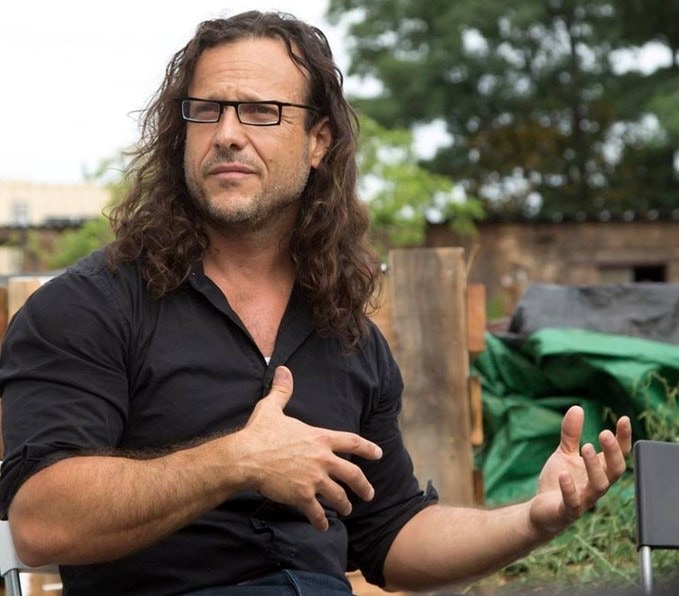 Lonny Grafman, is an Instructor at Humboldt State University, the founder of the Practivistas Dominicana Program; the Advisor and Project Manager for Swale; and the President of the Appropedia Foundation. (Photo by Katharina Kiefert)